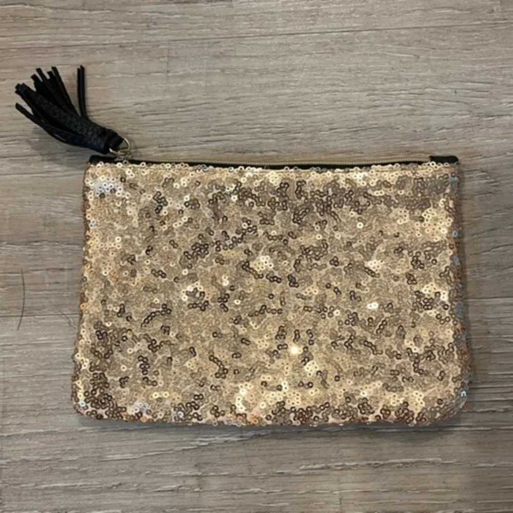 IPSY Glam Bag Metallic Gold Sequin and Black Like New